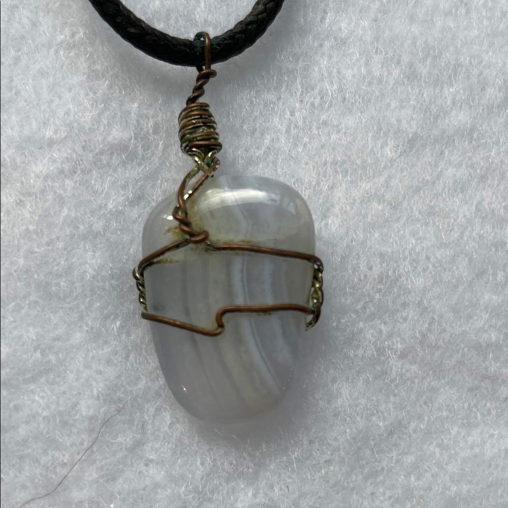 Elegant Wire-Wrapped Gray Pendant Necklace